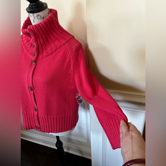 Buttoned, High Cowl Neck, Rib Knit, 3/4 Sleeves Short Sweater. - Picture 3 of 14